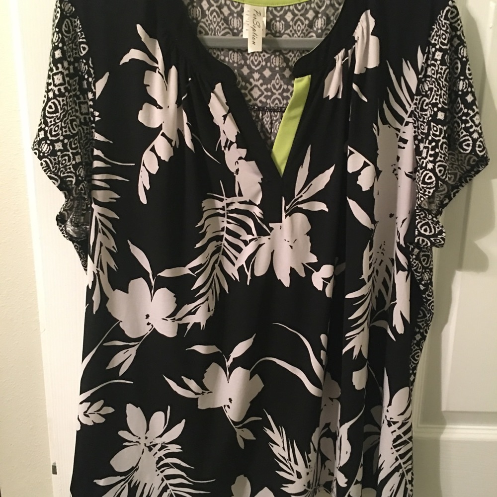 Women plus size printed tunic top